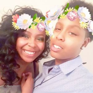 Meet your Posher, Inell